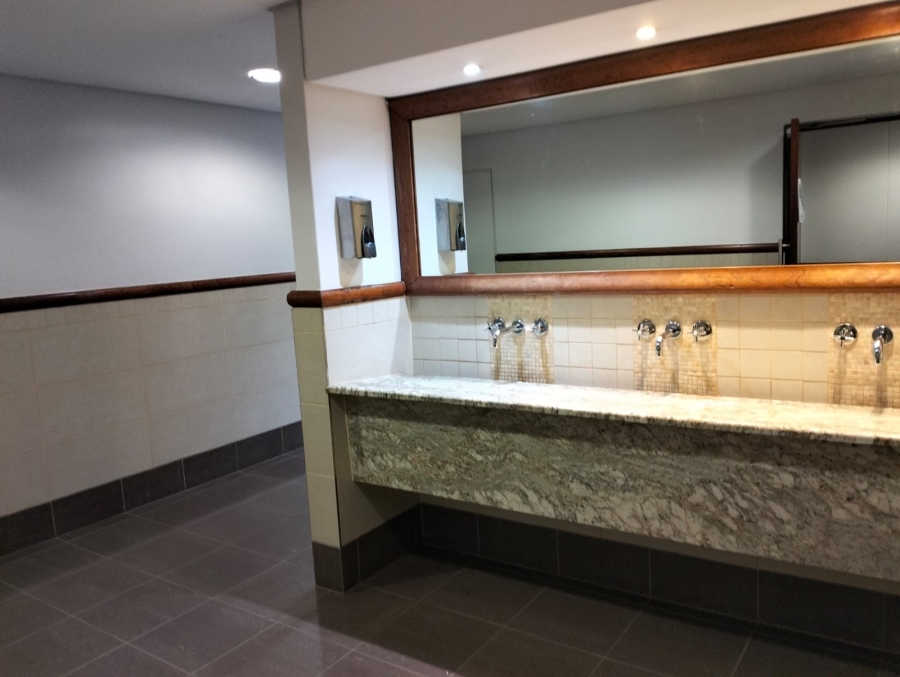 Commercial Property for Sale in Door De Kraal Western Cape